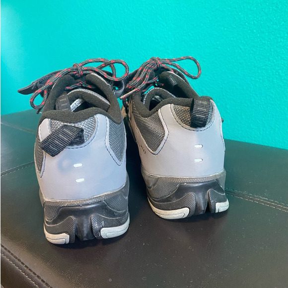 Shimano Pedaling Dynamics Men's Cycling Shoes Gray & Red Size 11/48 - Picture 5 of 11